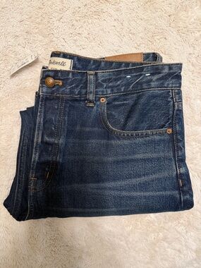 Madewell Darted Barrel-Leg Jeans